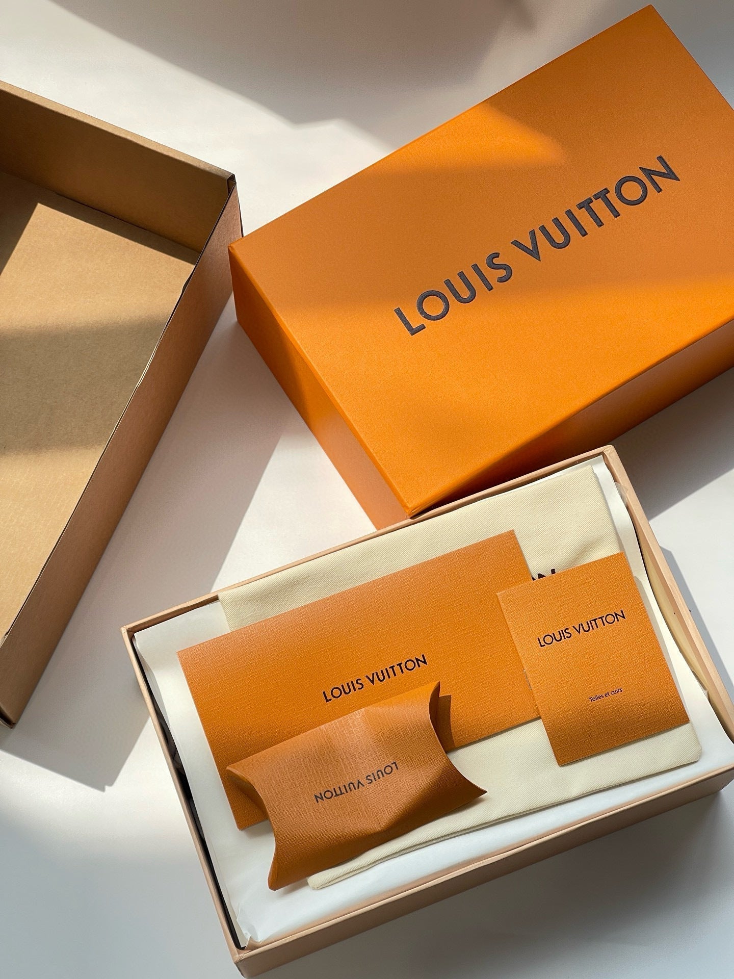 Everyday Leather Sneakers